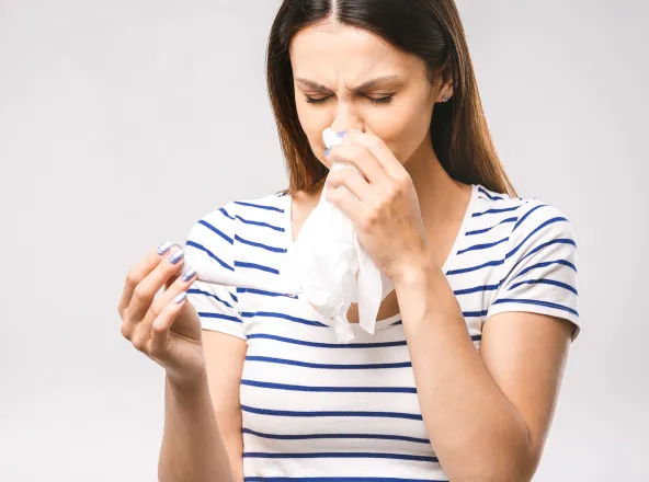 Кровь из носа: как остановить за 5 минут (пошаговая инструкция) и когда срочно вызывать врача